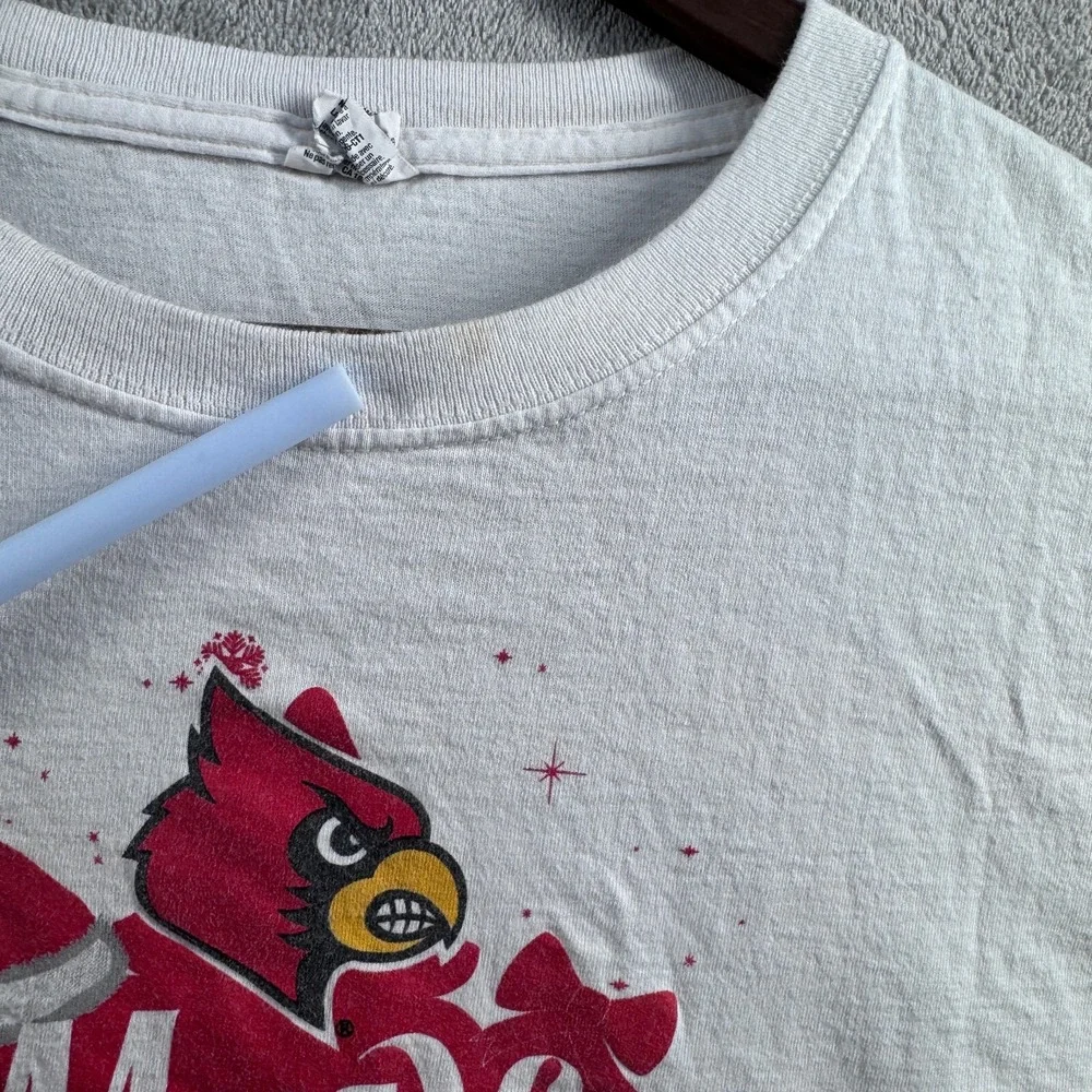 Louisville Cardinals Mens Jerzees Merry Christmas T-Shirt White XL Go Cards